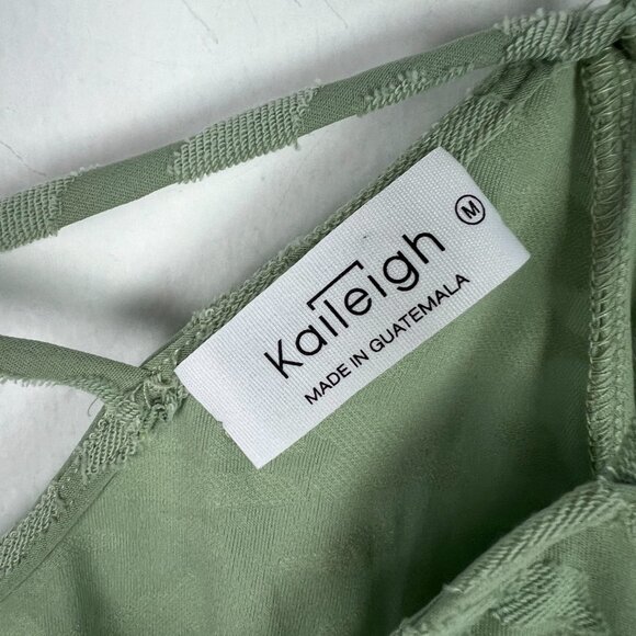 NWOT Stitch Fix Kaileigh Valette Back Detail Cold Shoulder Knit Top Size Medium - Picture 5 of 10